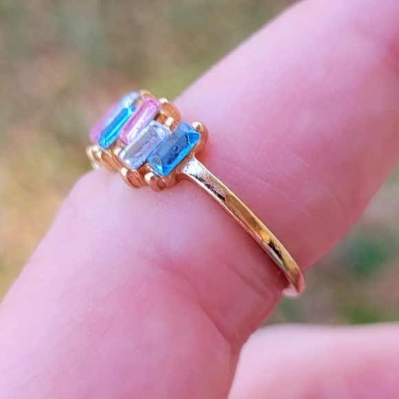 Baguette Sapphire Pink Blue Clear Gemstone Gold Ring Size 6.5 - Picture 5 of 11